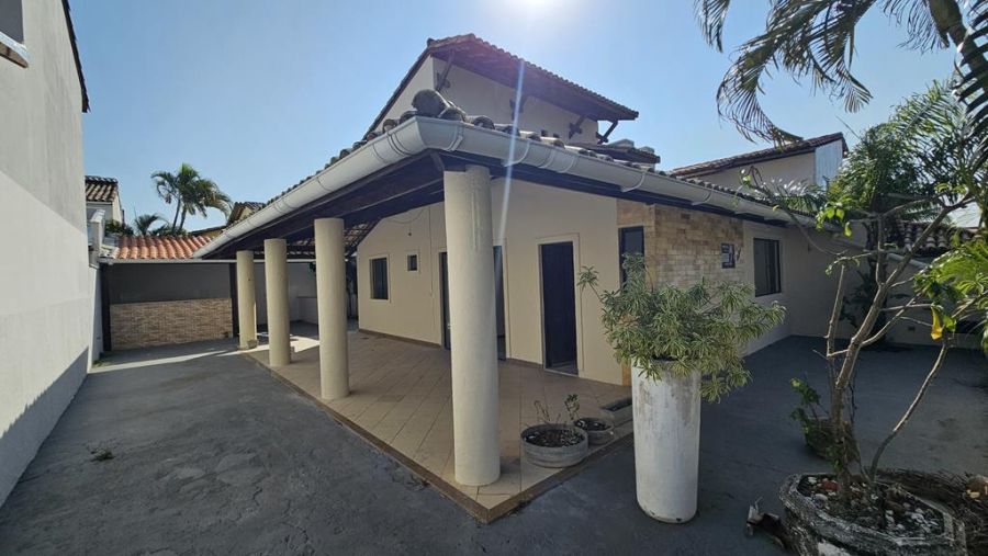 Casa em Condomínio - Venda - Jardim do Jockey - Lauro de Freitas - BA