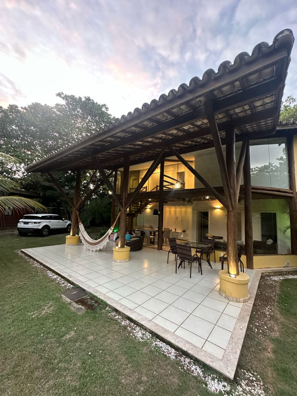 Casa em Condomnio - Aluguel - Busca Vida (abrantes) - Camaari - BA