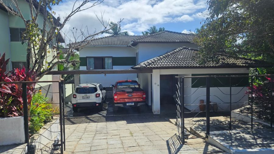 Casa em Condomínio - Venda - Estrada do Coco - Lauro de Freitas - BA