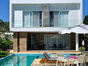 Casa em Condom�nio para Aluguel